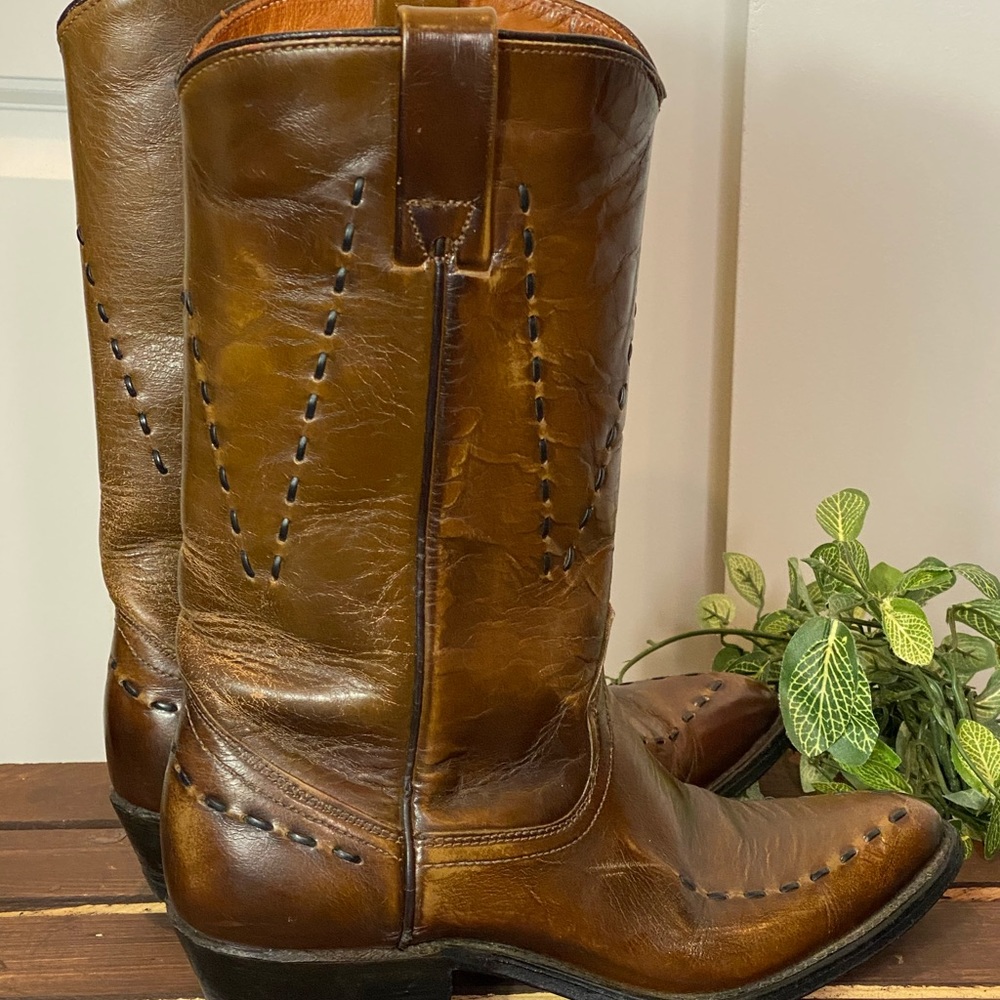Unique Vintage Brown Threaded Wrangler Boot - Picture 7 of 13